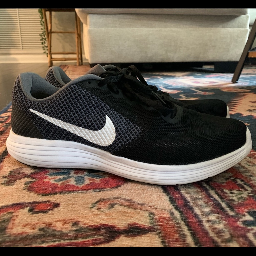 NIKE revolution 3 running shoes